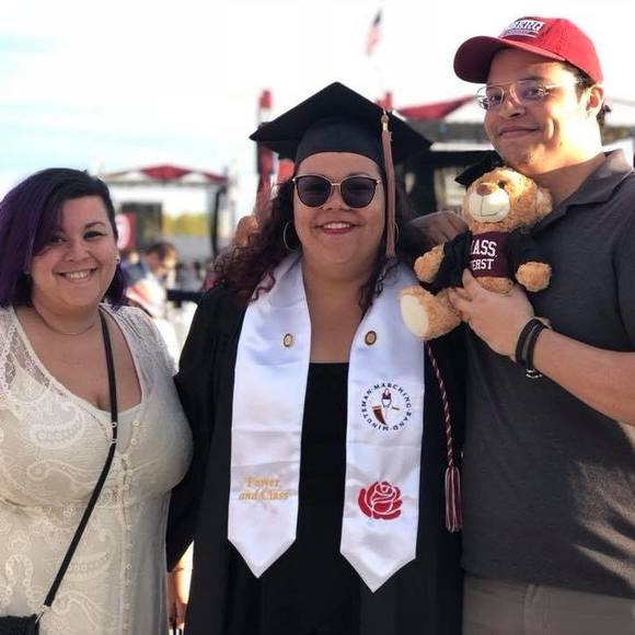 Meet your Posher, Lia - Picture 1 of 1